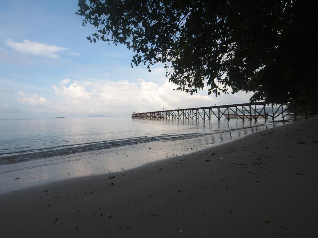 Raja Ampat Dive Resort Tapokreng Exterior foto