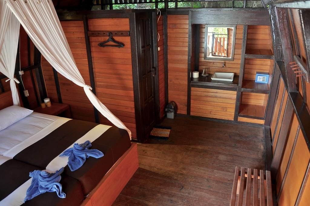 Raja Ampat Dive Resort Tapokreng Exterior foto